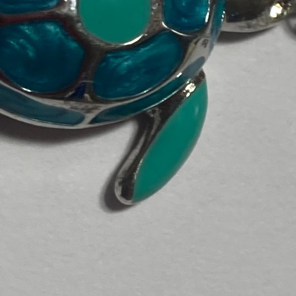 Cute Little Turtle Charm Pendant Necklace - Picture 5 of 14